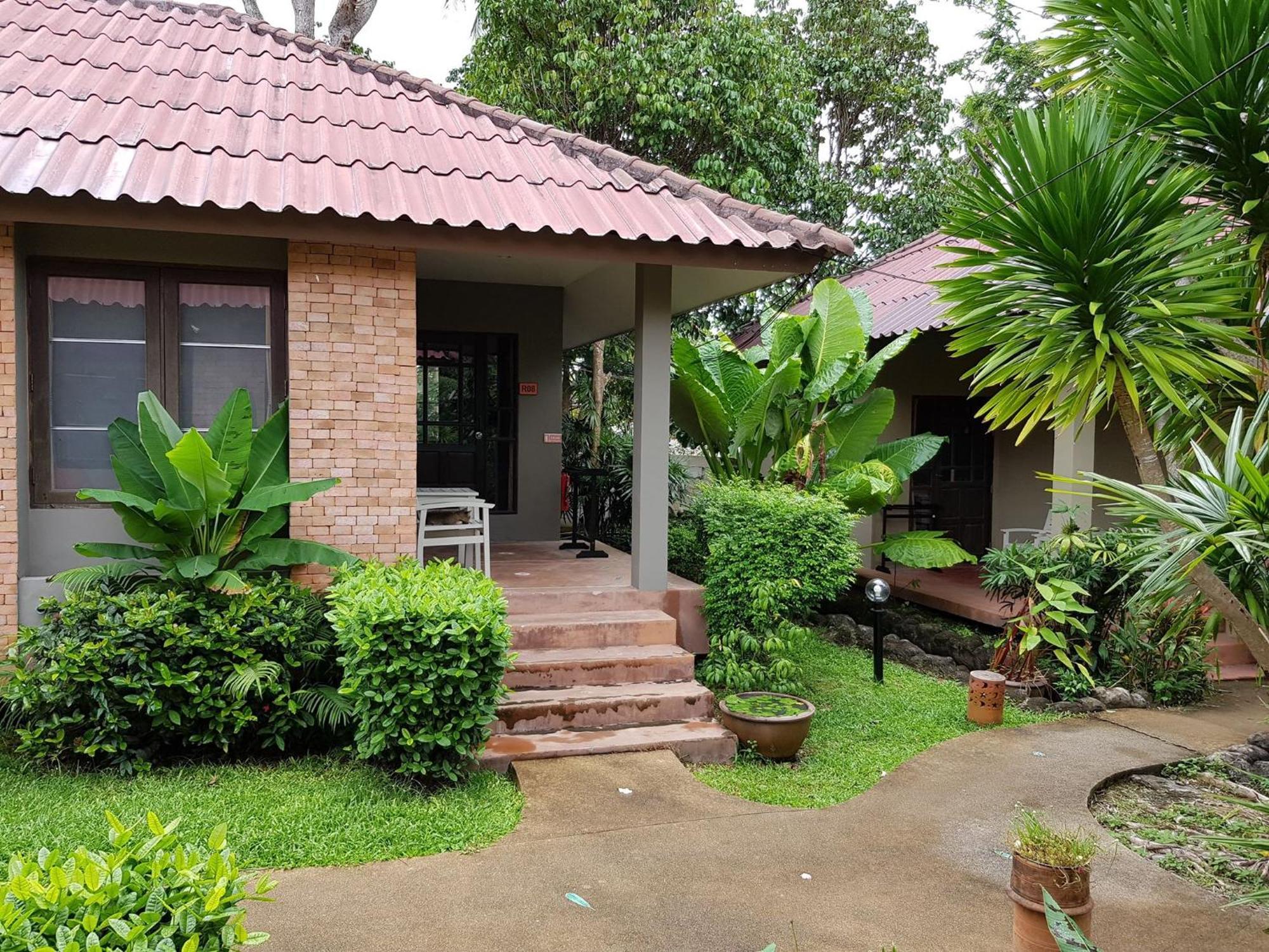 Flora Ville-Sha Plus Chalong Exterior photo
